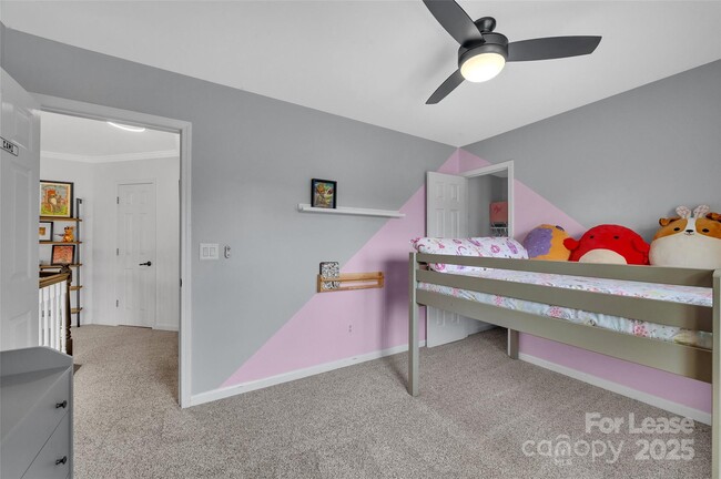 Building Photo - 15737 Agincourt Dr