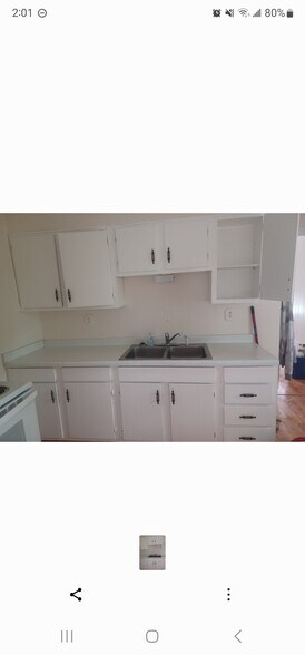 Building Photo - 512 Florence St