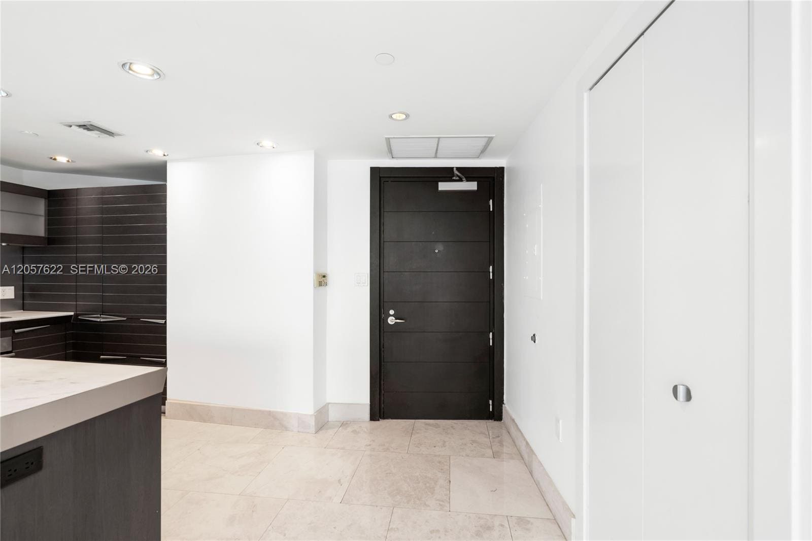 Building Photo - 200 Biscayne Boulevard Way