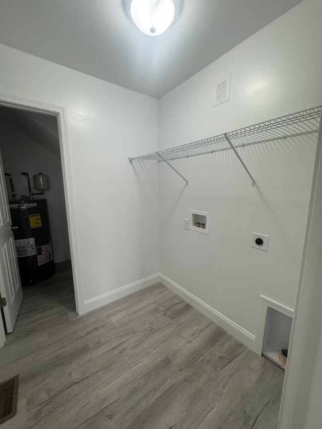 Building Photo - 203 Quinn Hill Ln