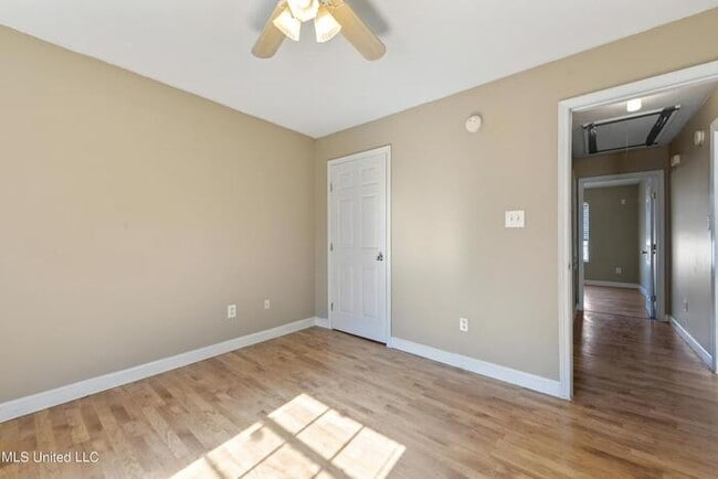 Building Photo - Beautiful 4/2 in Waveland, MS