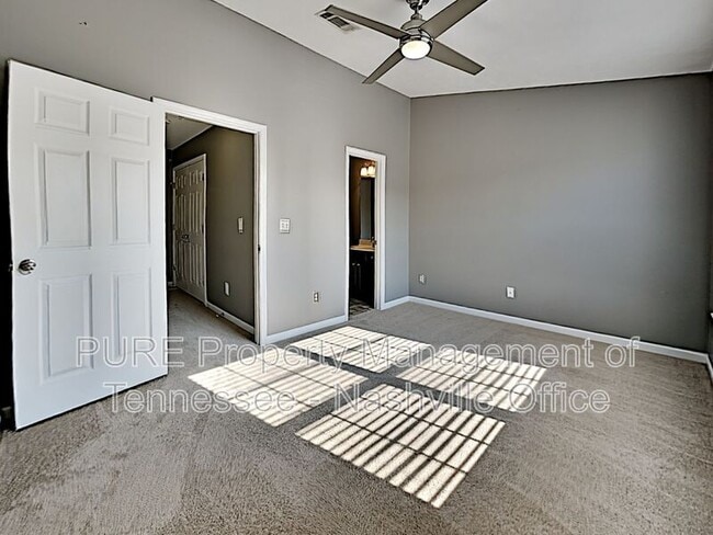 Building Photo - 2042 Shaylin Loop