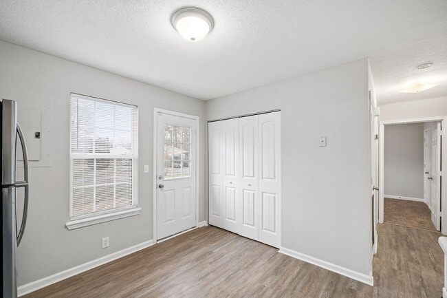 Building Photo - 101 Gail St