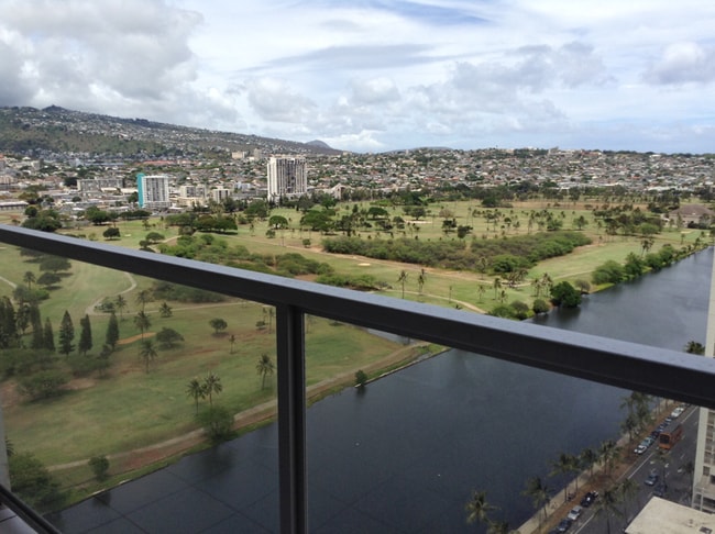 Building Photo - Remodeled High floor furnished Studio/1 Bath at Island Colony - Available 11/30/25