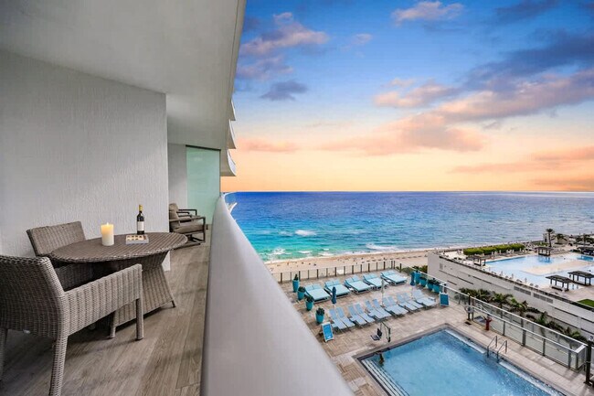 Building Photo - 4011 S Ocean Dr