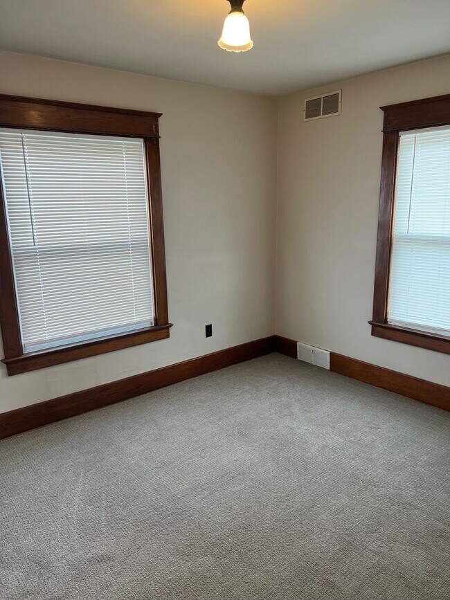 YOUNGSTOWN POLAND RD DUPLEX 846846846842 YoungstownPoland Rd