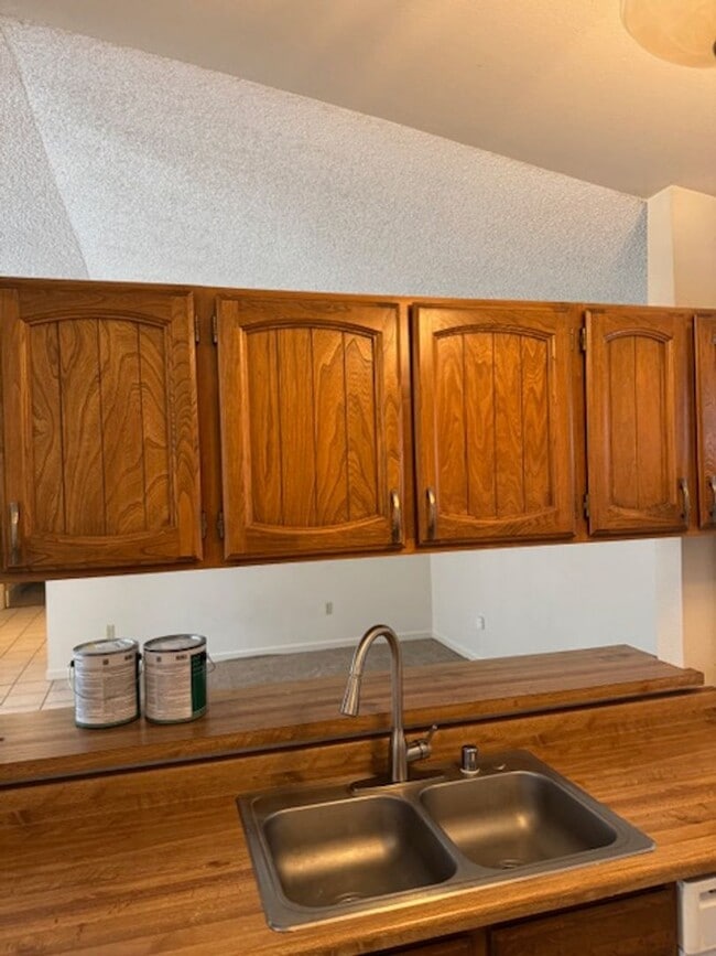 Building Photo - Rental in Northwest Reno!