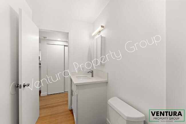 Building Photo - Charming 2-Bedroom  1-Bath, Newly Renovated Apartment in Downtown Ventura -