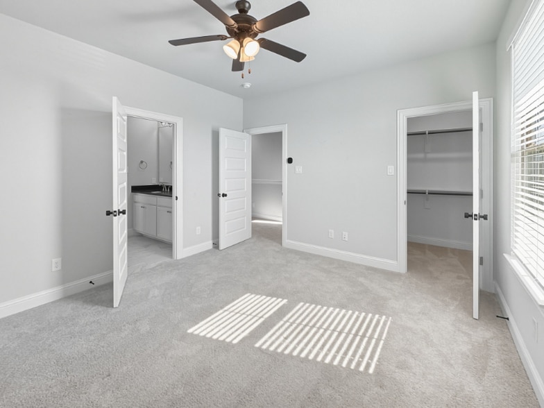 Primary Photo - 9525 Thorncrown Ln