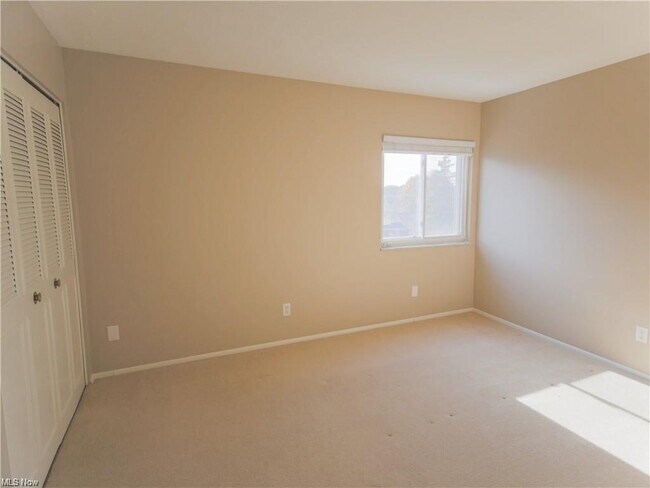 Building Photo - 20333 Detroit Rd