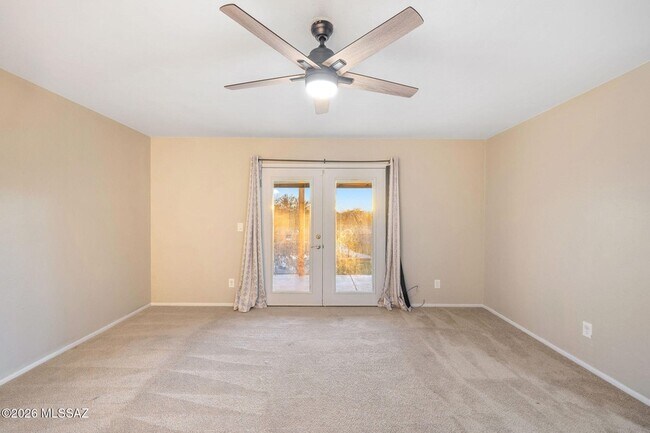 Building Photo - 3721 N Sierra Madre Dr