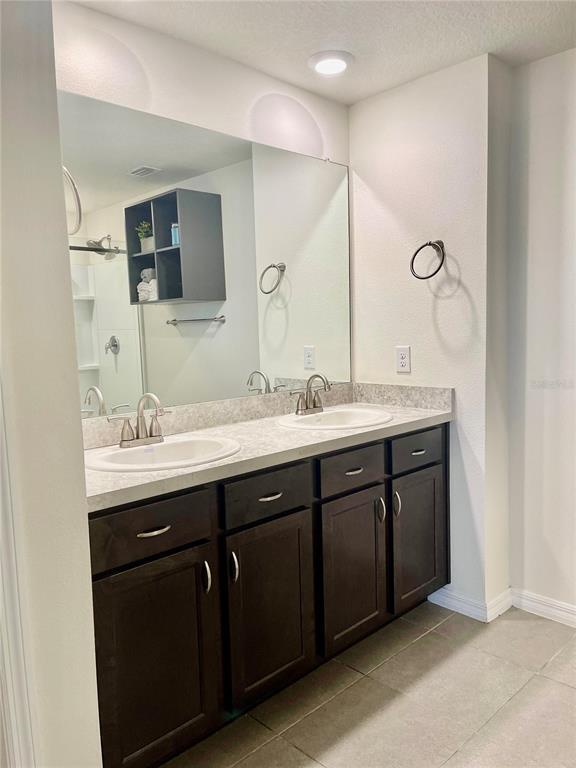 Building Photo - 10328 Flathead Dr