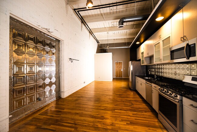 Building Photo - 2412 2nd Ave N