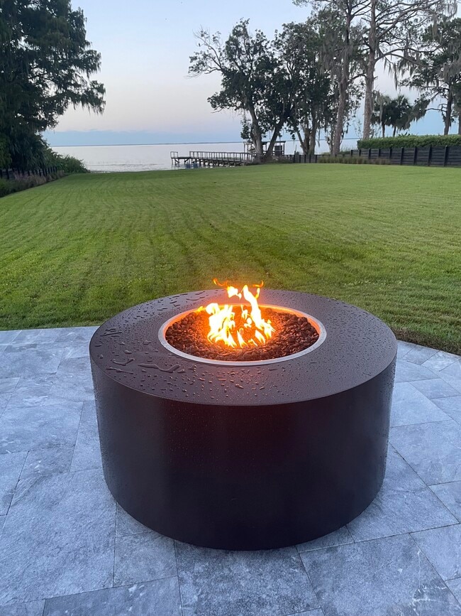 Building Photo - 1021 Temple Grove Pl