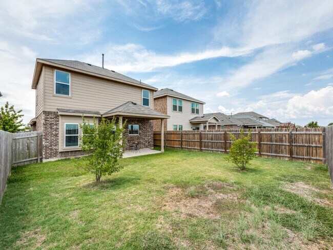 Building Photo - 5906 Wolf Pack Dr