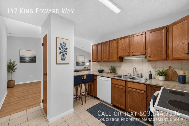 Building Photo - 147 King Edward Way