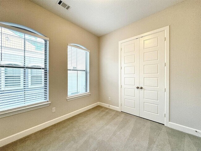 Building Photo - 1367 Branchwood Pl