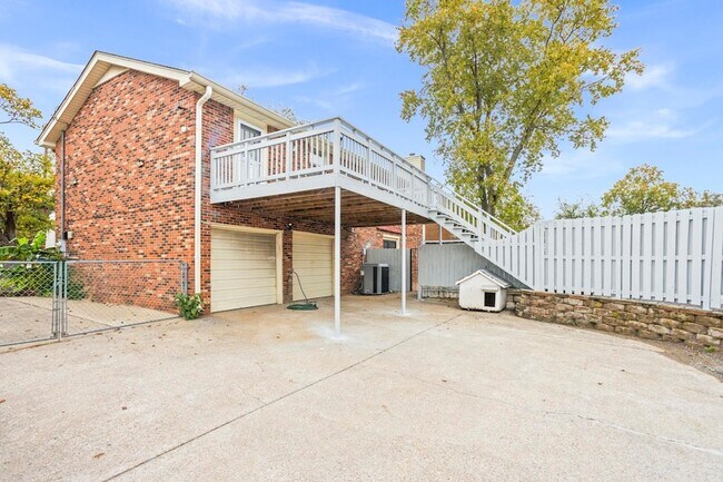 Building Photo - 2909 Cherry Hills Dr