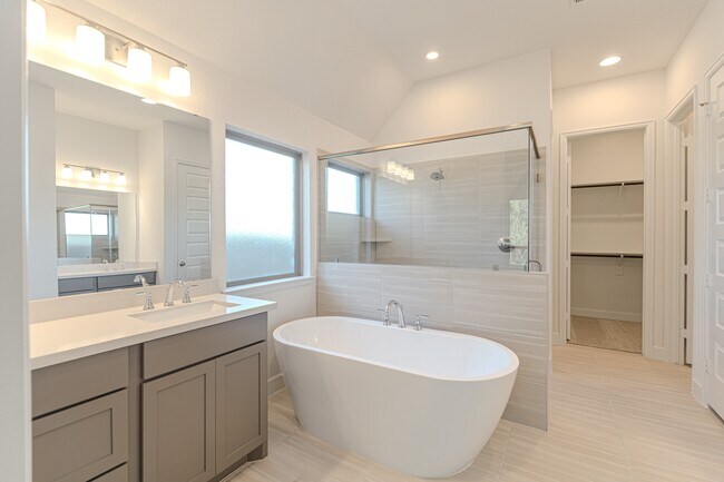 Building Photo - 15910 Mahogany Mist Dr