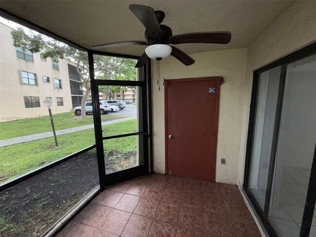 Building Photo - 3396 Foxcroft Rd