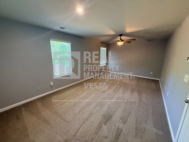 Building Photo - 187 Goodall Woods Dr