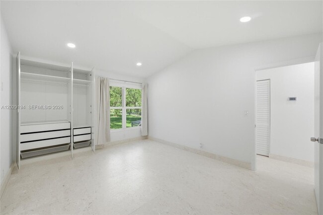 Building Photo - 22384 Thousand Pines Ln