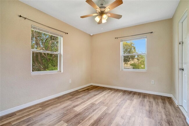 Building Photo - 2183 Crandon Ave