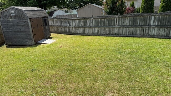 Building Photo - Three Bedroom Rambler in Fredericksburg