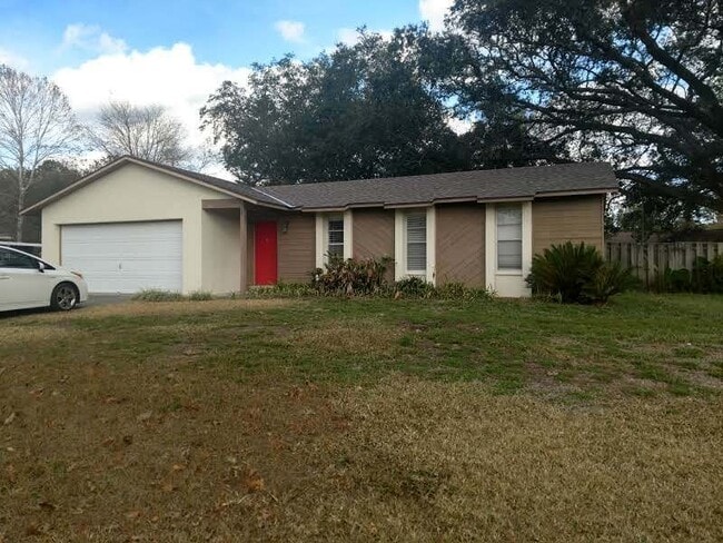 Building Photo - 3/2 in Westwood!