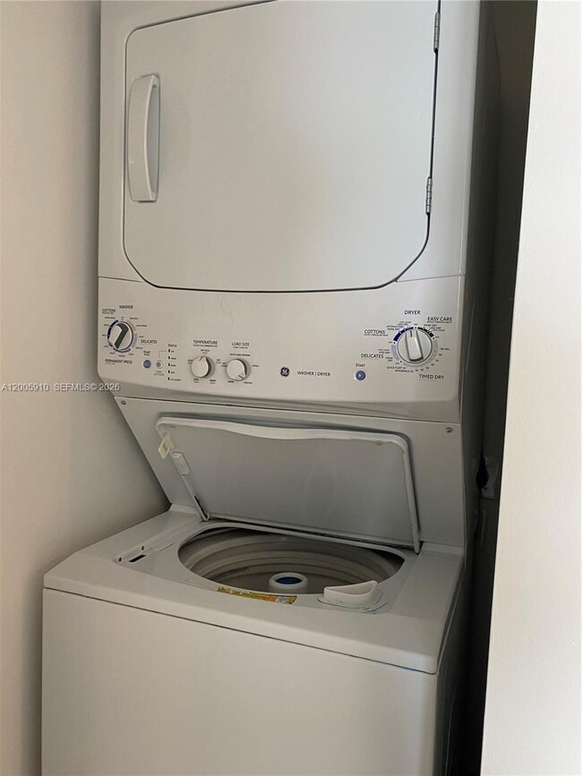 Building Photo - 4250 Biscayne Blvd