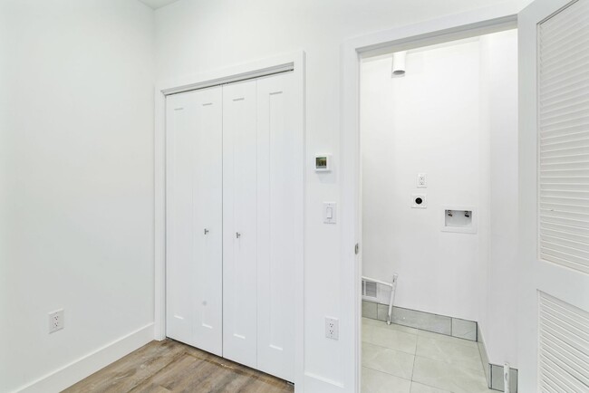 Building Photo - 410-24 N 8th St