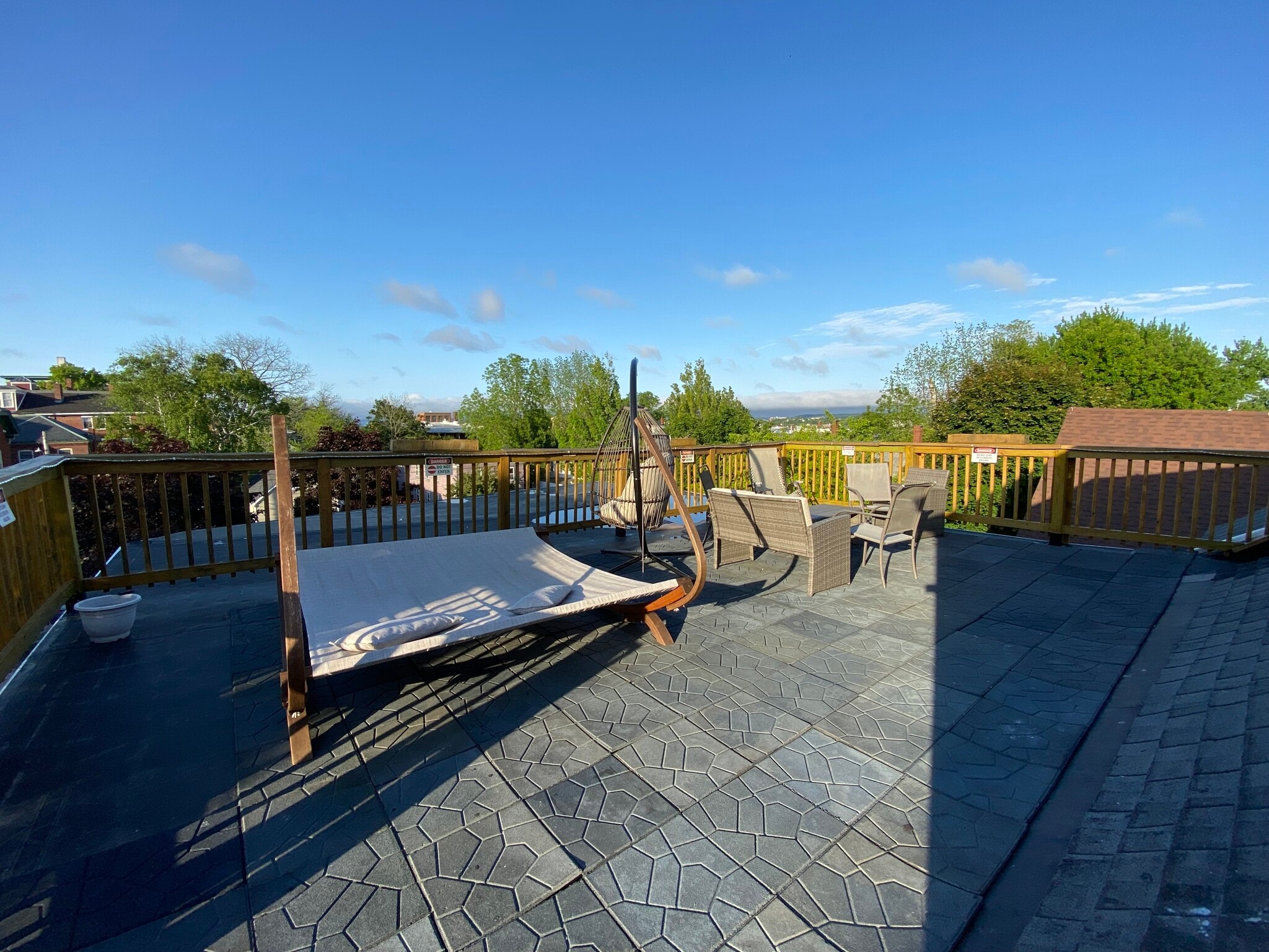 Building Photo - 37 Tate St