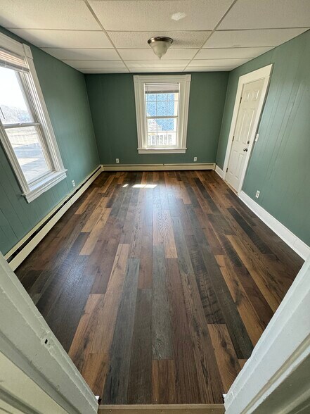 Building Photo - 518 Privilege St