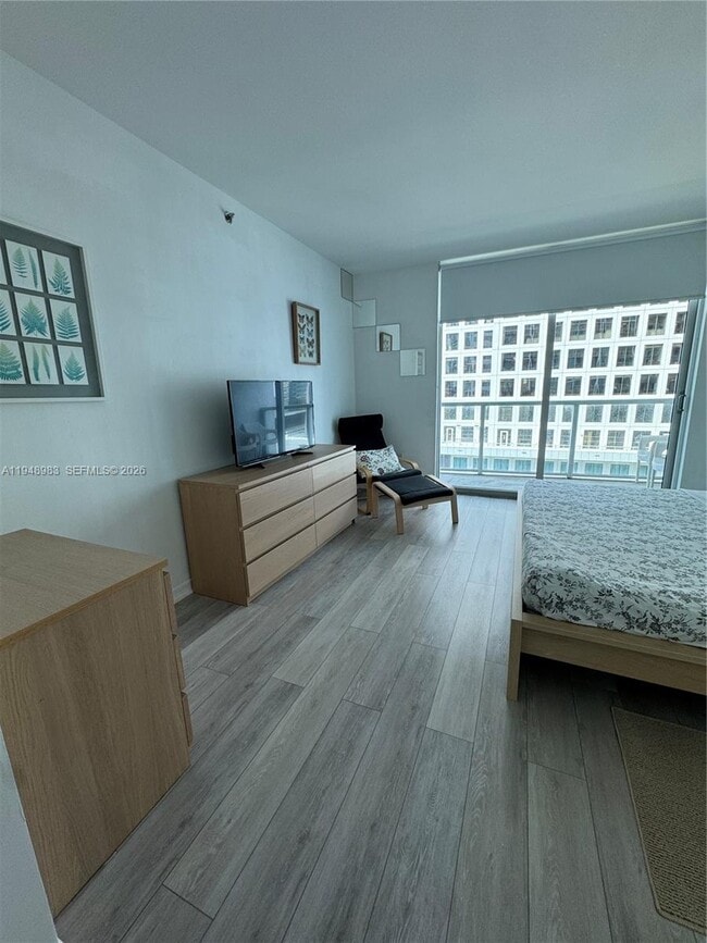 Building Photo - 500 Brickell Ave