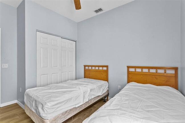 Building Photo - 217 Sand Ridge Dr