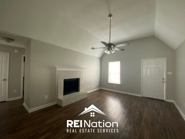 Building Photo - MILLINGTON STUNNER! 3BR/2BA | Vaulted Ceilings & Vinyl Plank Floors | Fenced Yard!