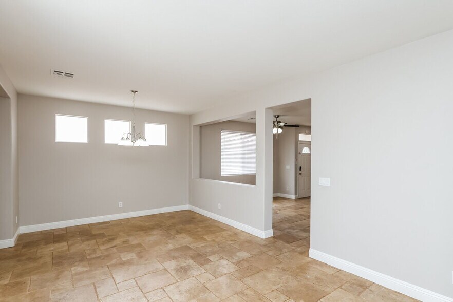 Building Photo - 1007 Welkin St