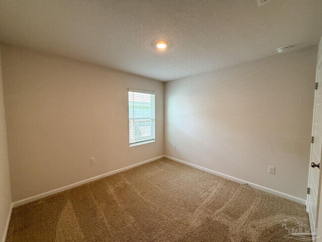 Building Photo - 2308 Kirkwood Dr