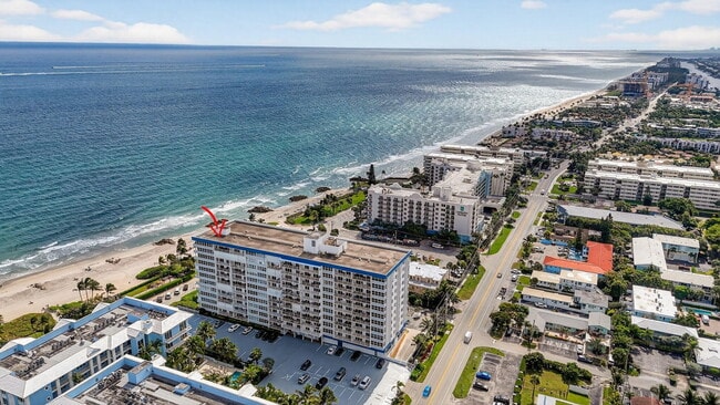 Building Photo - 800 SE 20th Ave