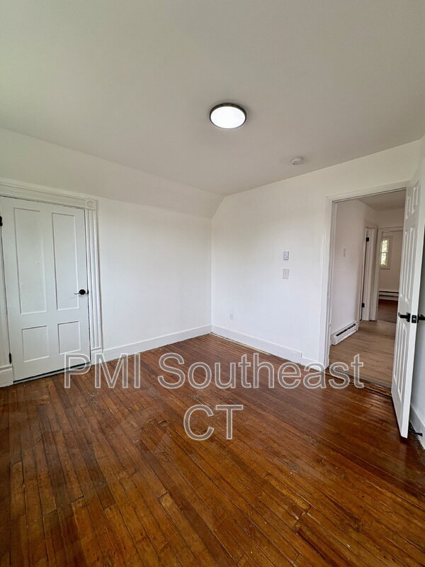 Building Photo - 7 Griswold Ct