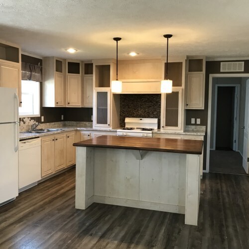 Building Photo - Newly remodeled 2 bed home, perfect for en...