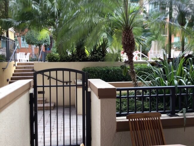 Gated patio ro pool - 600 S Dixie Hwy