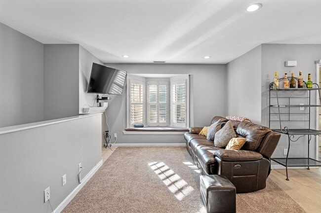 Building Photo - 709 Gazebo Cir