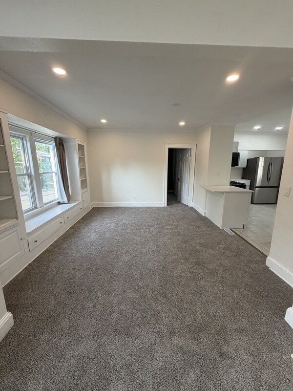 Building Photo - 4345 W 48th St