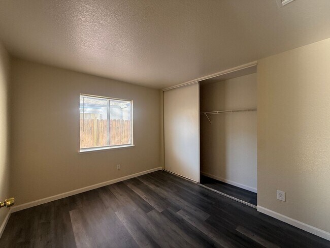 Building Photo - 43632 San Francisco Ave