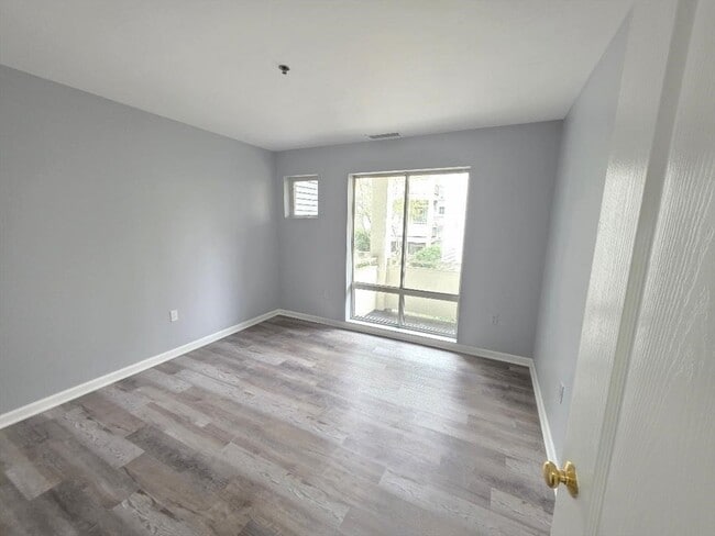 Building Photo - 200 Falls Blvd