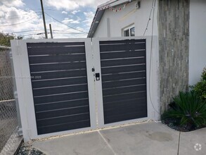 Building Photo - 10450 SW 149th Terrace
