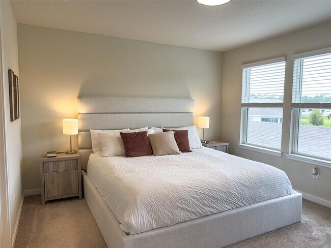 Building Photo - 5640 Pineland Run