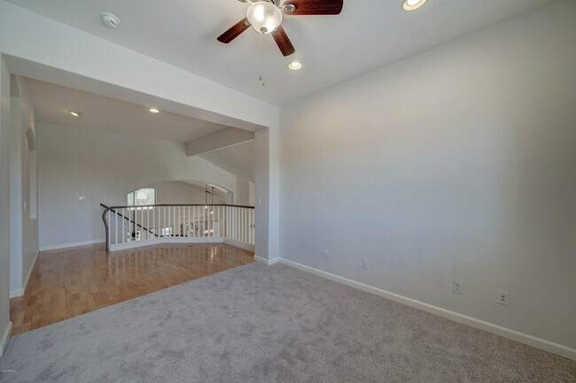 Building Photo - 6410 E Carolina Dr