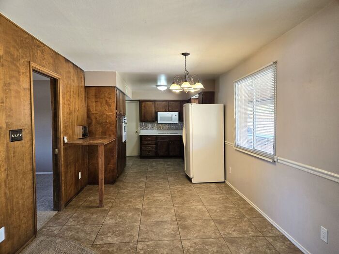 Building Photo - 4330 W Royal Palm Rd